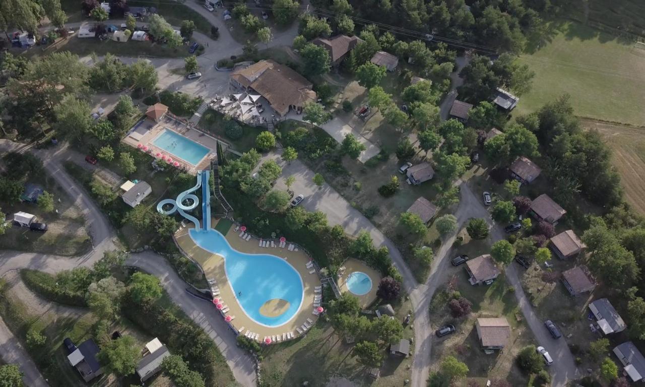 Camping Le Couriou Recoubeau-Jansac Esterno foto