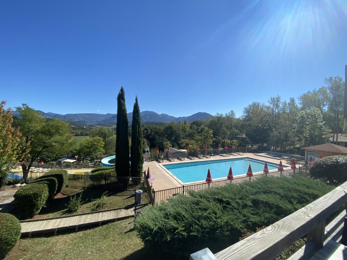 Camping Le Couriou Recoubeau-Jansac Esterno foto