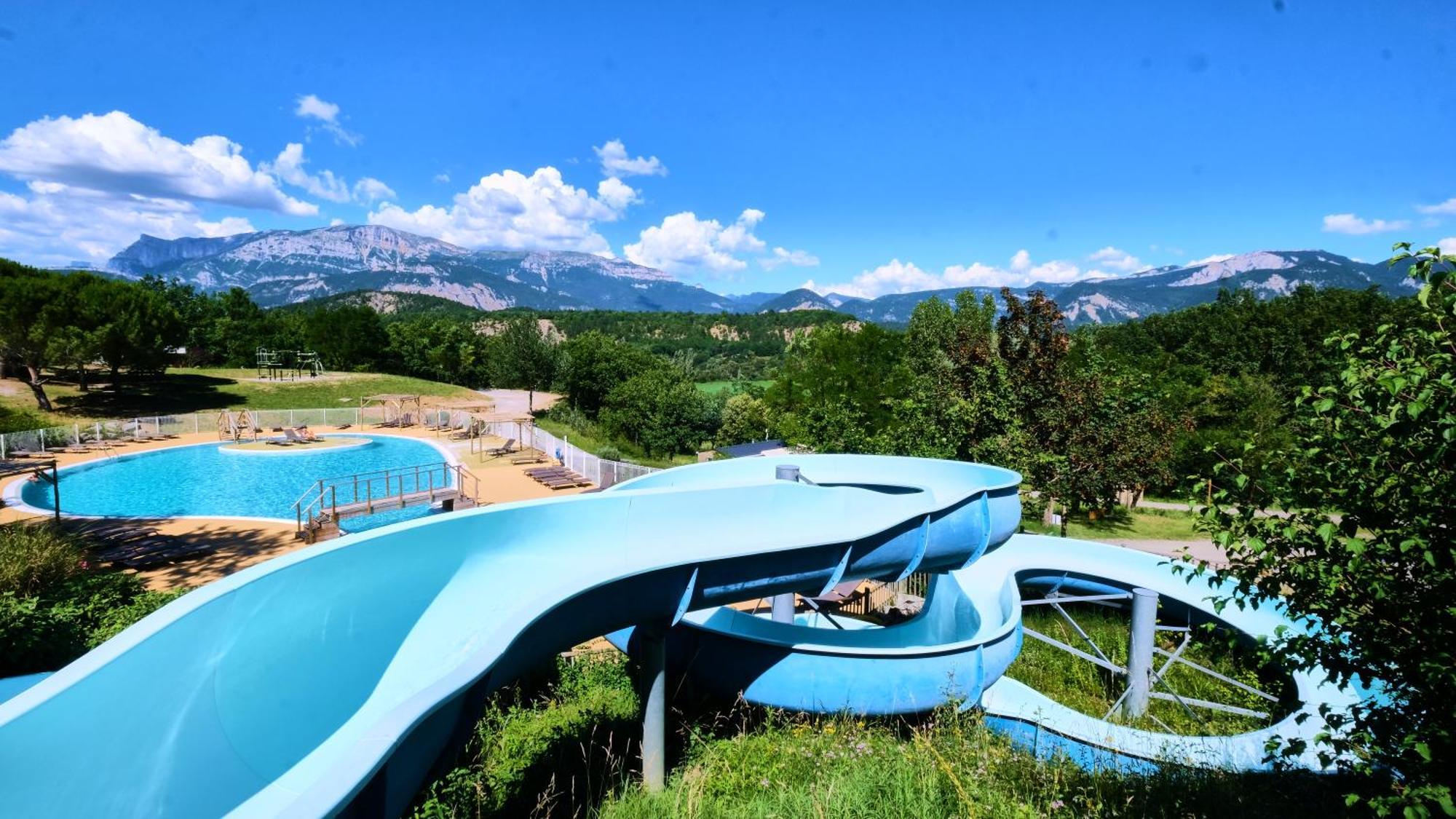 Camping Le Couriou Recoubeau-Jansac Esterno foto