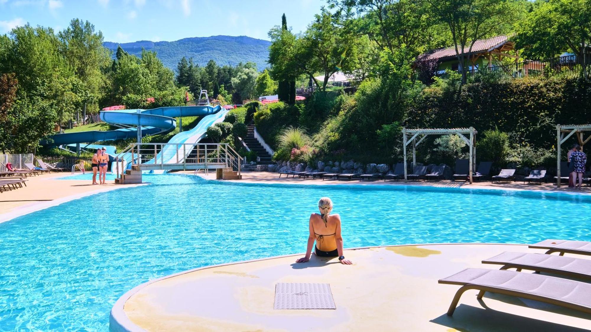 Camping Le Couriou Recoubeau-Jansac Esterno foto