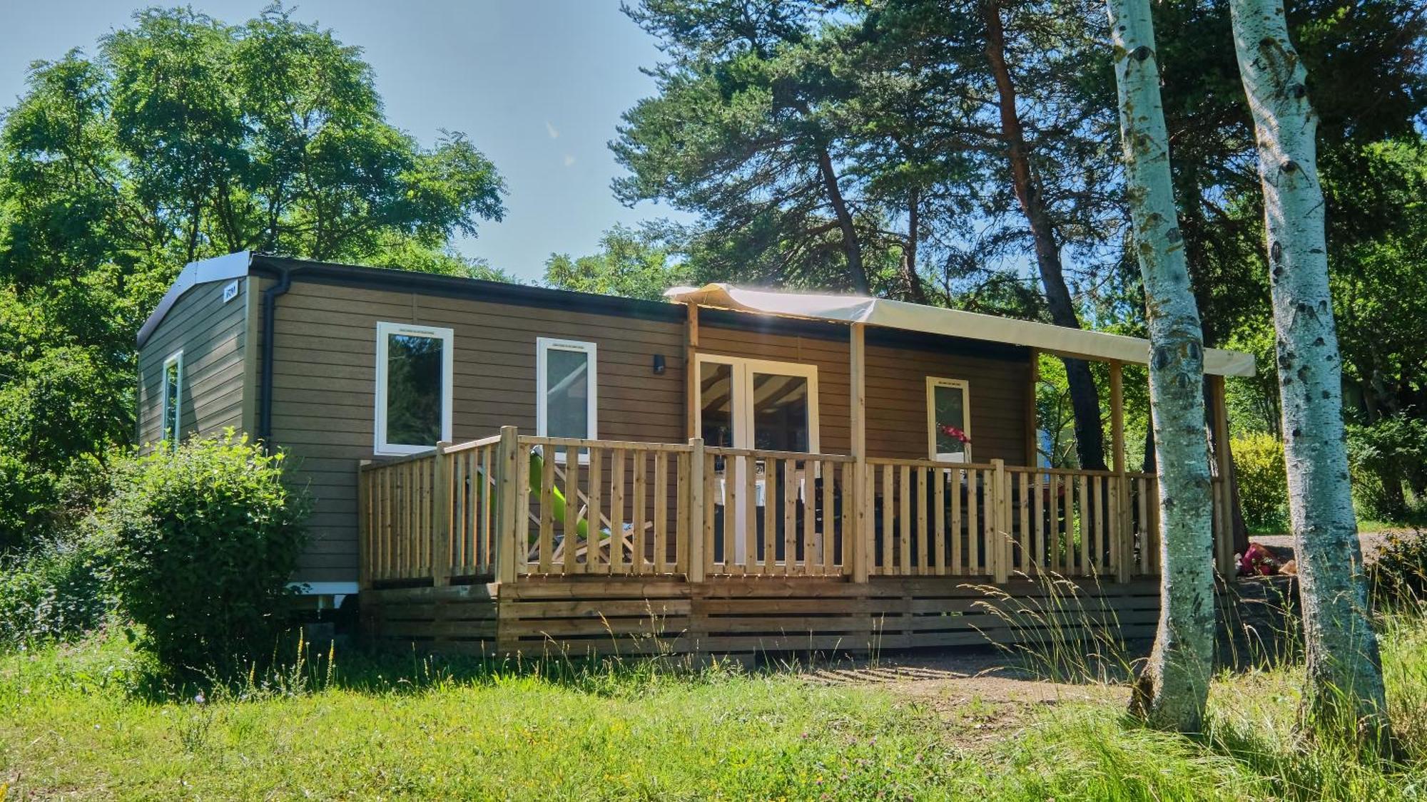 Camping Le Couriou Recoubeau-Jansac Esterno foto