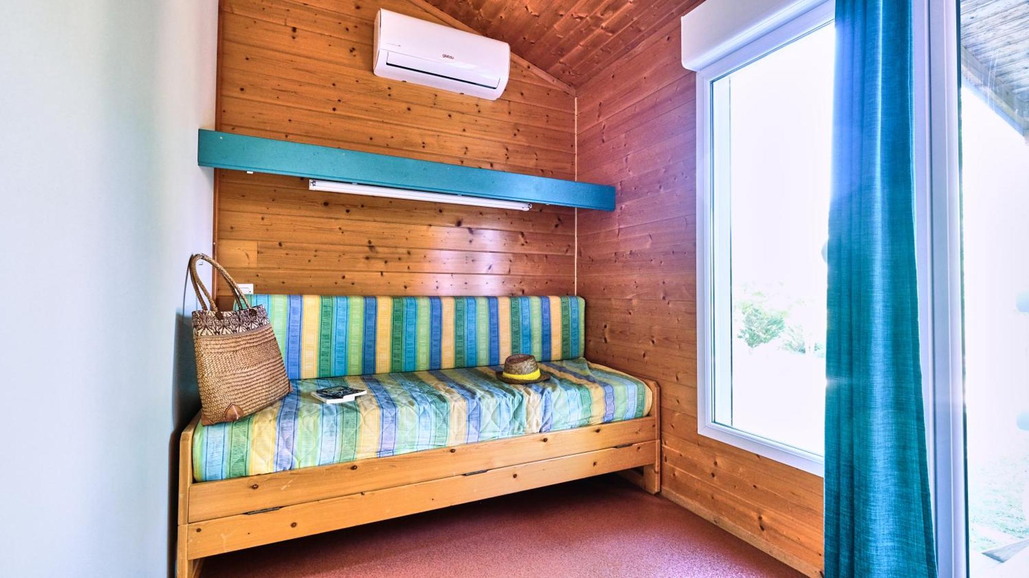 Camping Le Couriou Recoubeau-Jansac Esterno foto