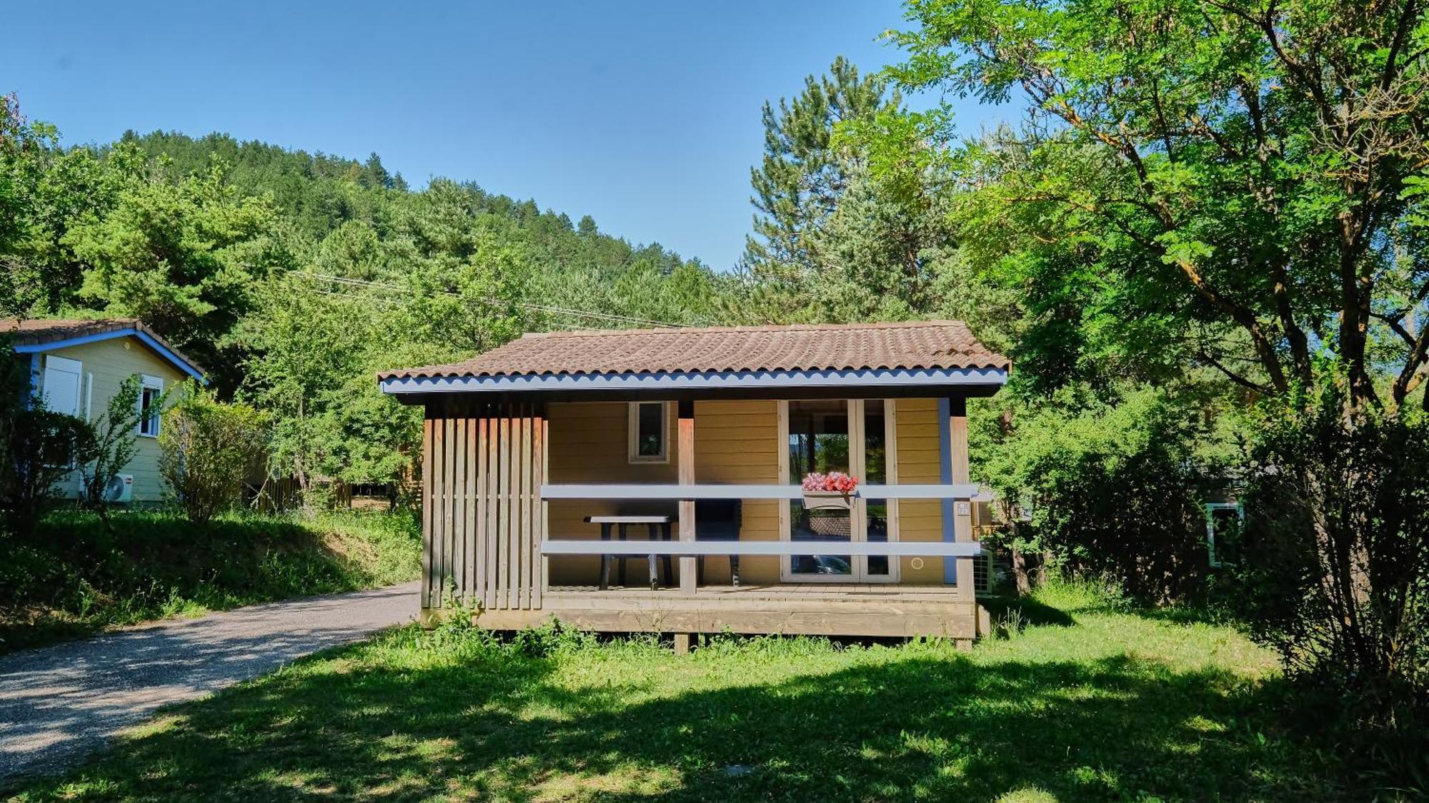 Camping Le Couriou Recoubeau-Jansac Esterno foto