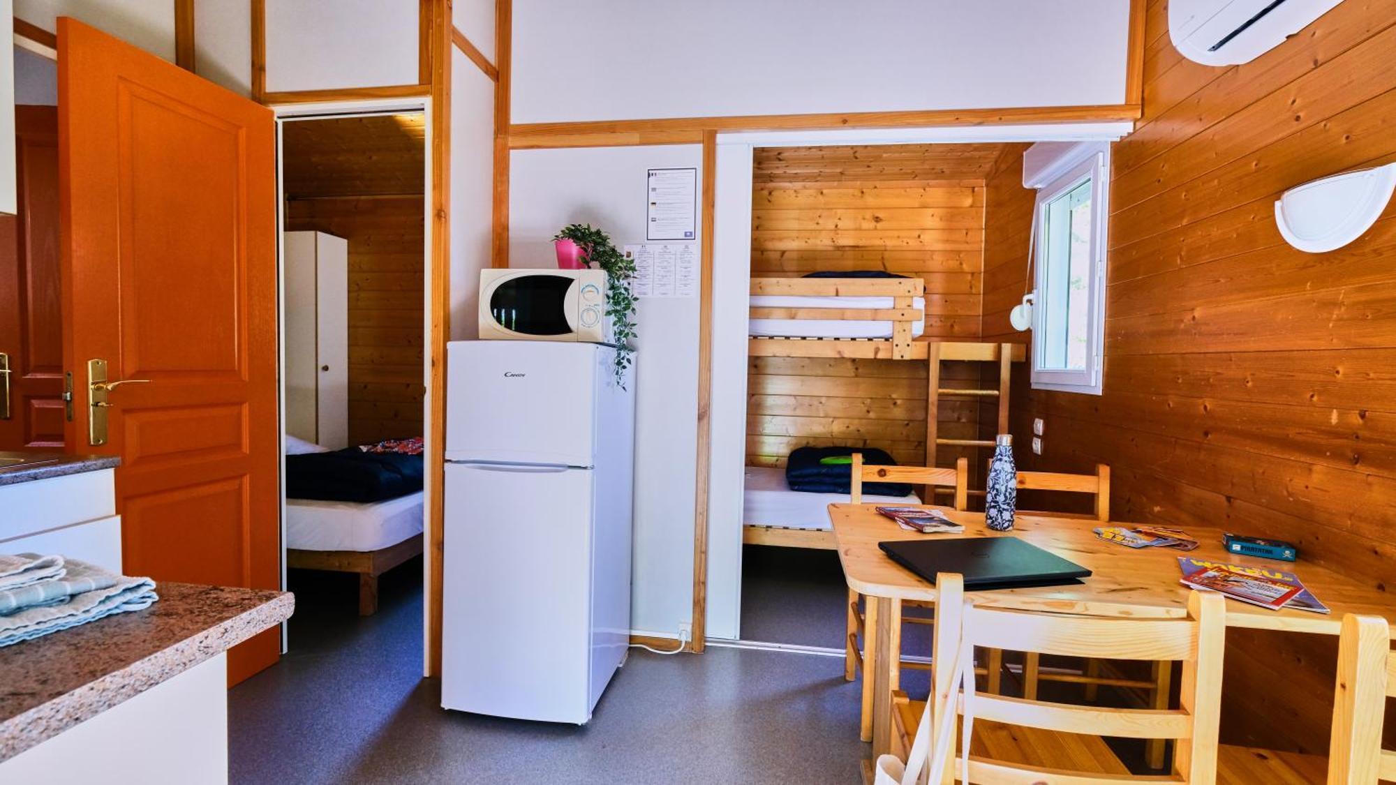 Camping Le Couriou Recoubeau-Jansac Esterno foto