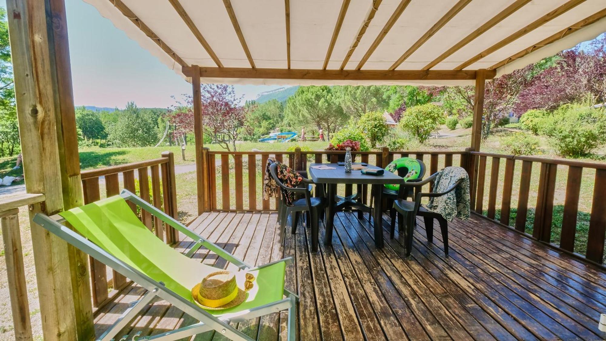 Camping Le Couriou Recoubeau-Jansac Esterno foto