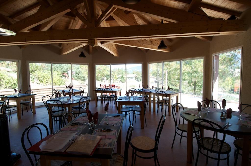 Camping Le Couriou Recoubeau-Jansac Esterno foto